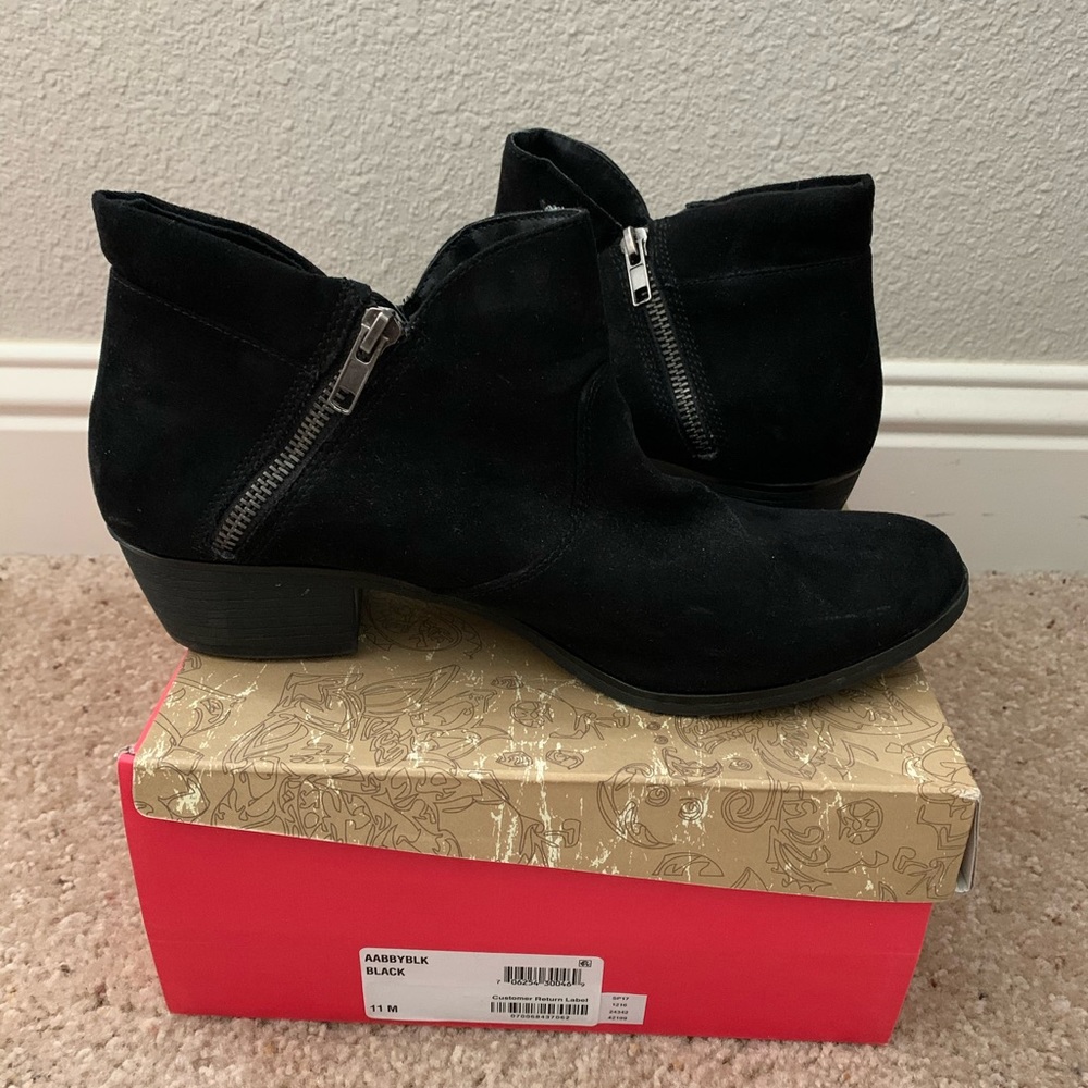 American Rag Boots - Picture 3 of 3